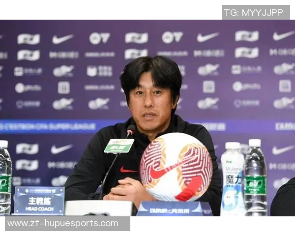 徐正源屡次退让,成都若留不住周定洋与外援,恐将再遭河南天津“双杀” 徐正源屡次退让,成都若留不住周定洋与外援,恐将再遭河南天津“双杀”