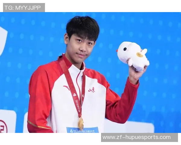 残特奥会香港游水选手陈柏希成“五金王” 残特奥会香港游水选手陈柏希成“五金王”